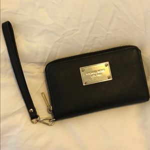 Michael Kors Wristlet